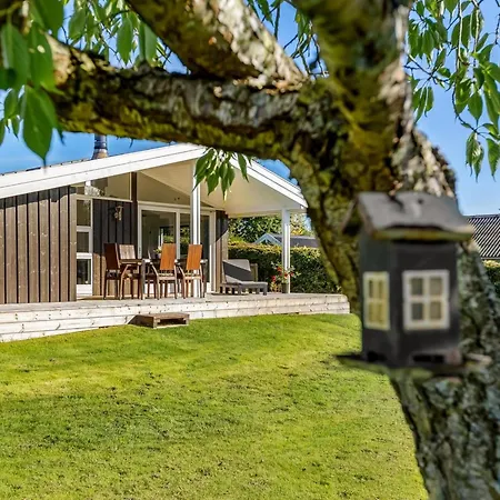 Quanna - 450m From The Sea By Interhome * Hejls